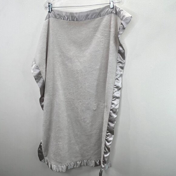 Elegant Baby Blanket Gray Satin Edge Trim Plush Gray 30x40 Lovey EB - Picture 3 of 6